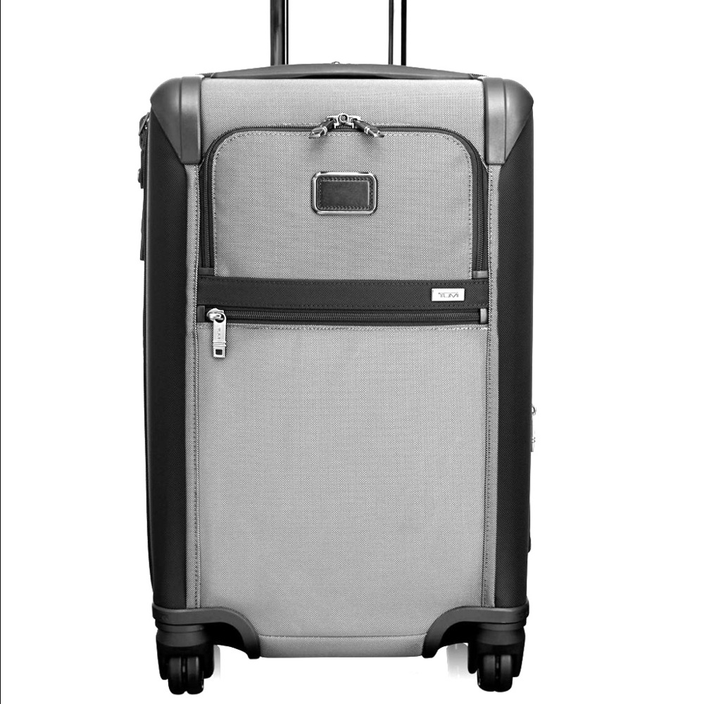 Tumi alpha 2 international carry on brand new
